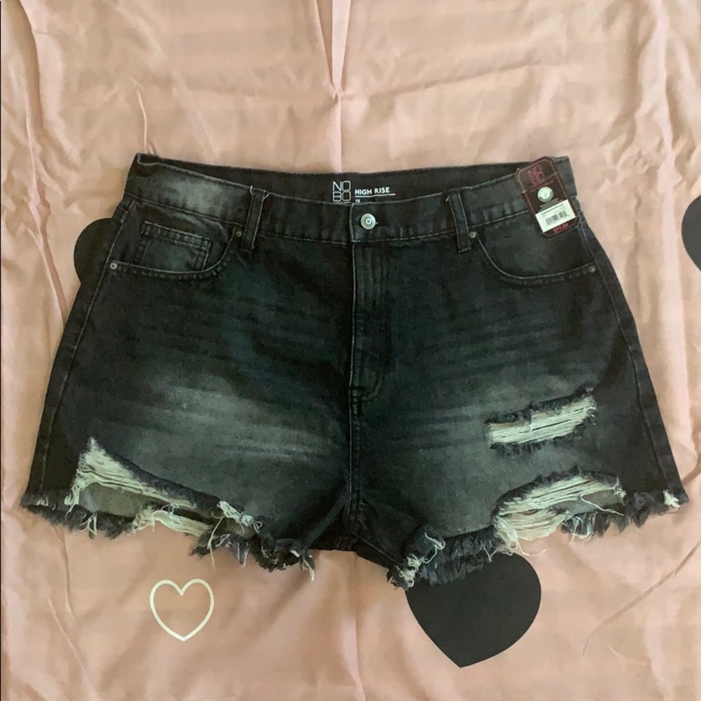 Women’s distressed denim jean shorts